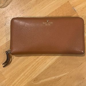 Kate spade zippy wallet